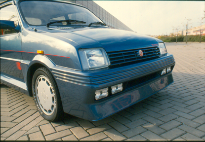 Picture of MG - Blue